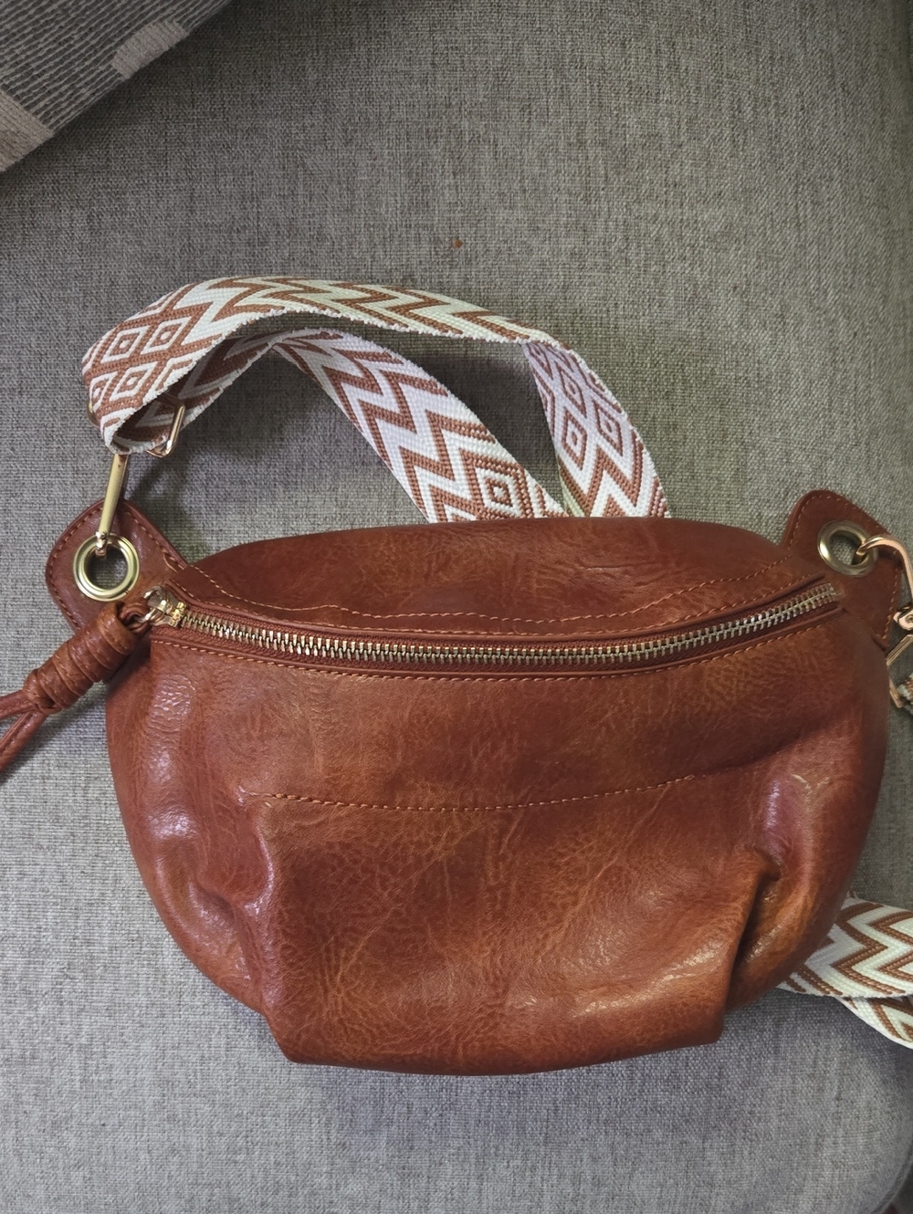 Beautiful Crossbody Bag - Picture 3 of 7